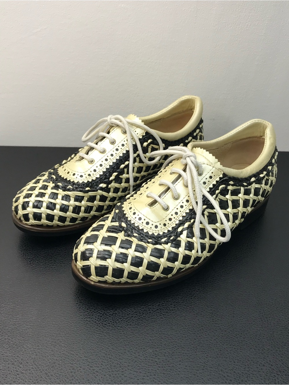 Aerogreen ERBA Golf Shoe Cane Woven Leather Black Cream Pearl